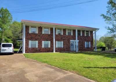 Online ONLY: FANTASTIC Opportunity – 3564 sq ft Triplex at 33 Bell Meade Cove in Jackson, TN ENDS May 31 @7:00 pm