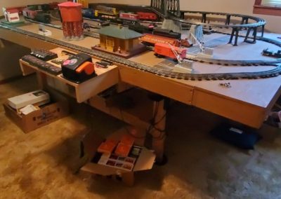 ONLINE ONLY: TRAIN SETS, VINTAGE TOYS, TOOLS, FURNITURE AND MORE ENDS AUGUST 28, 2023 @ 7PM