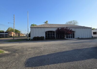 ONLINE ONLY: COMMERCIAL PROPERTY IN HUMBOLDT, TN. AUCTION ENDS MAY 16, 2024 @ 7 PM