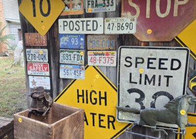 ONLINE ONLY: SIGNS, ANTIQUES, METAL AND CONCRETE YARD DECOR – AUCTION ENDS OCTOBER 24, 2024 @ 7 PM